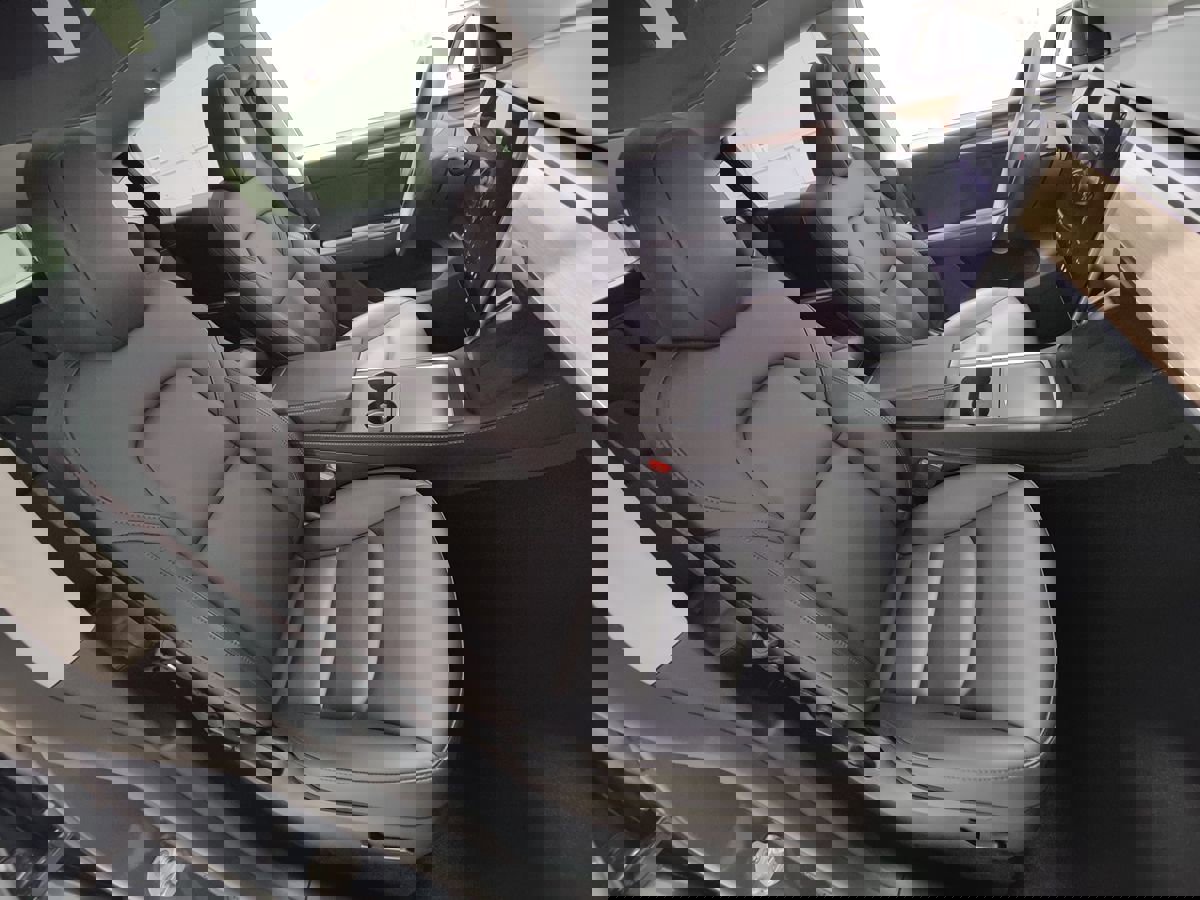 Used 2023 Tesla Model Y Long Range image 13