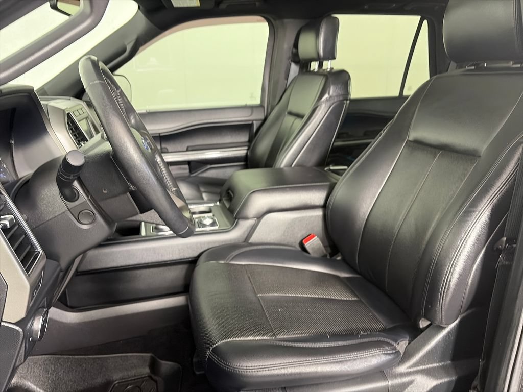 Certified 2019 Ford Expedition XLT w/ Equipment Group 202A AWD/4WD image 11