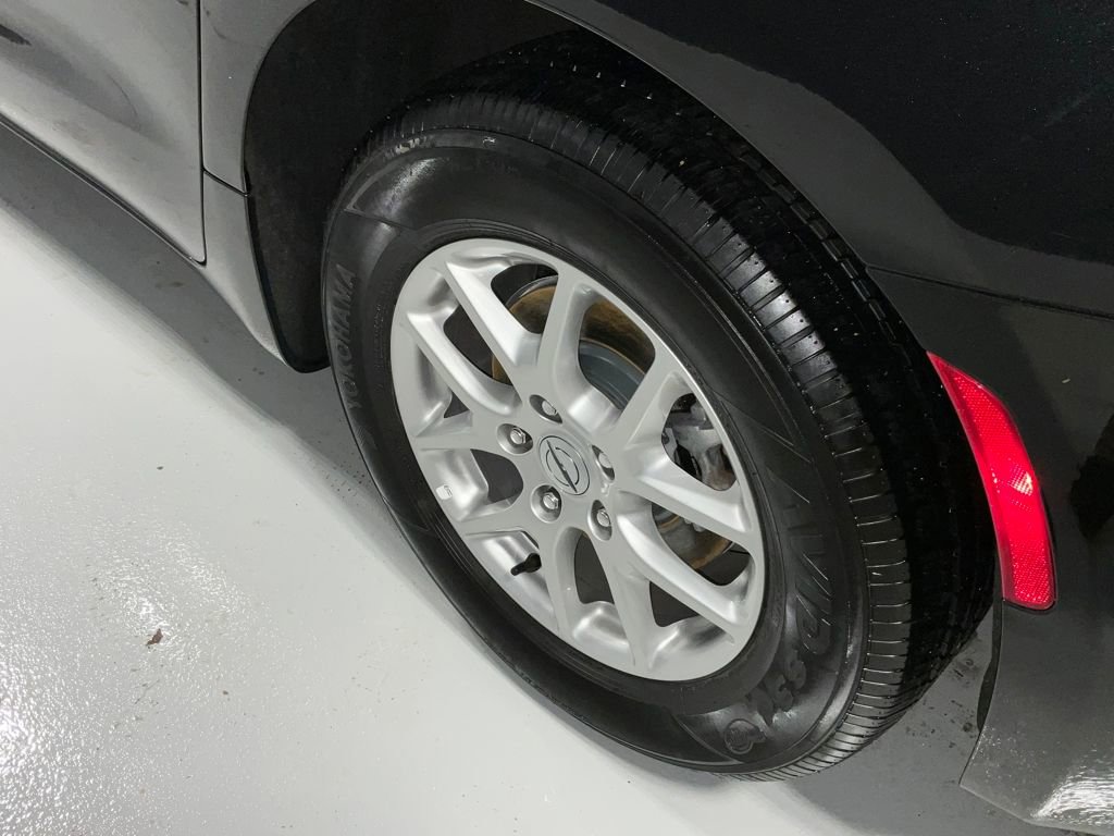 Used 2024 Chrysler Pacifica Touring-L image 23