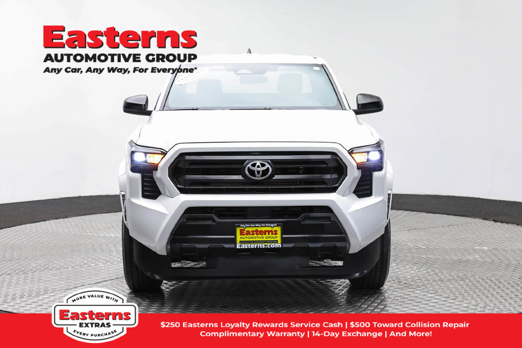 Used 2025 Toyota Tacoma SR RWD image 3
