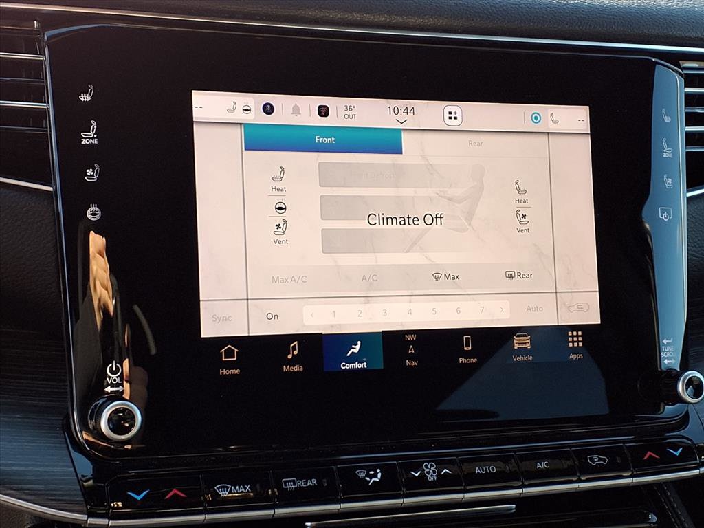 Used 2024 Jeep Wagoneer L Series II w/ Flexible Seating Group image 10