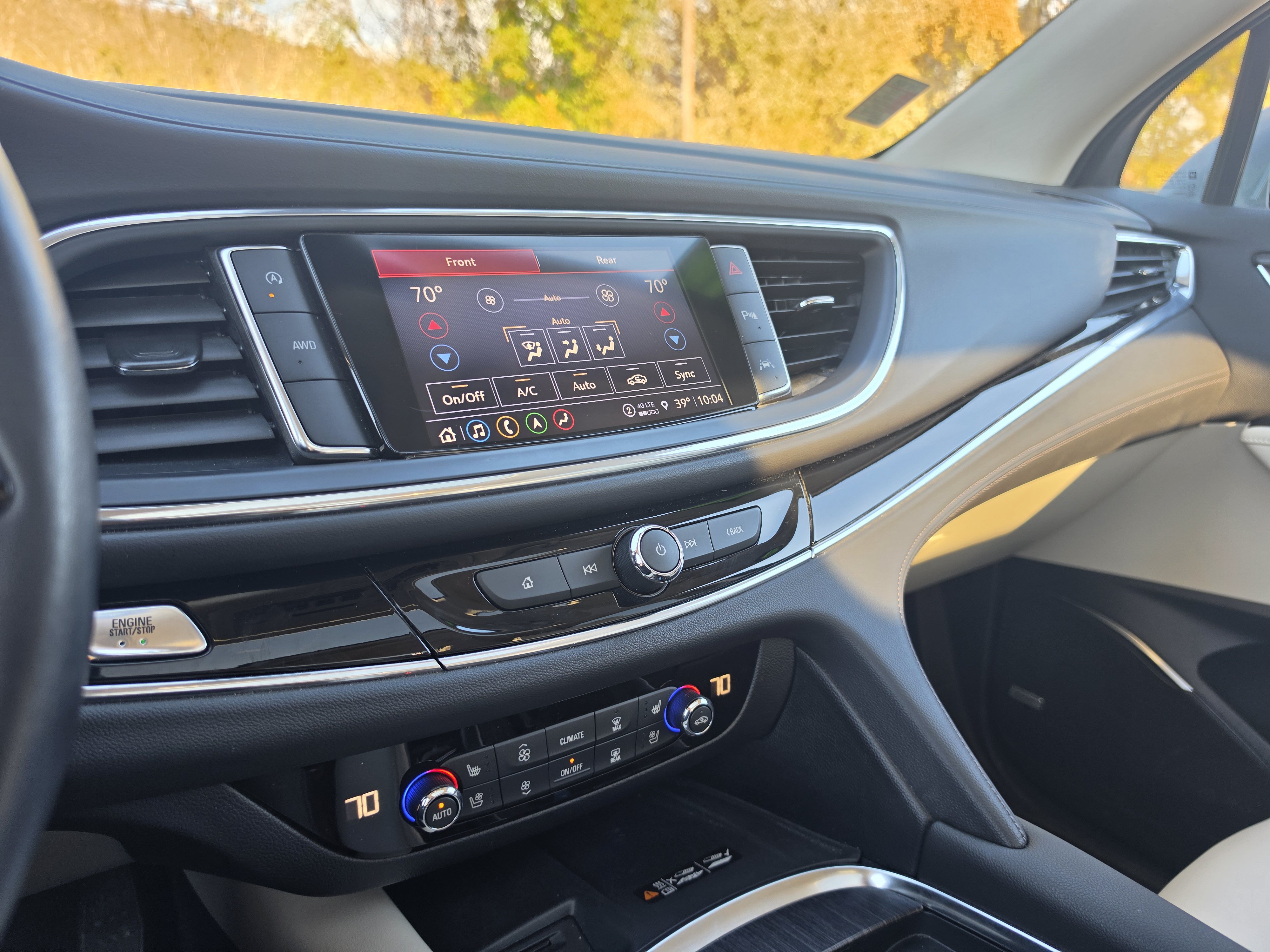 Used 2024 Buick Enclave Avenir AWD/4WD image 25