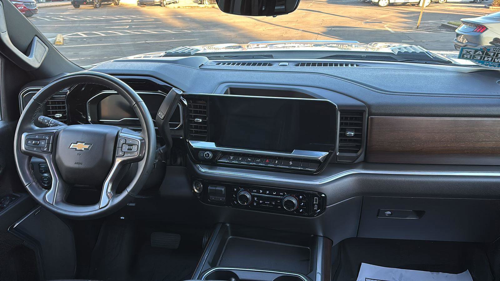 Used 2024 Chevrolet Silverado 2500 High Country w/ Technology Package image 25