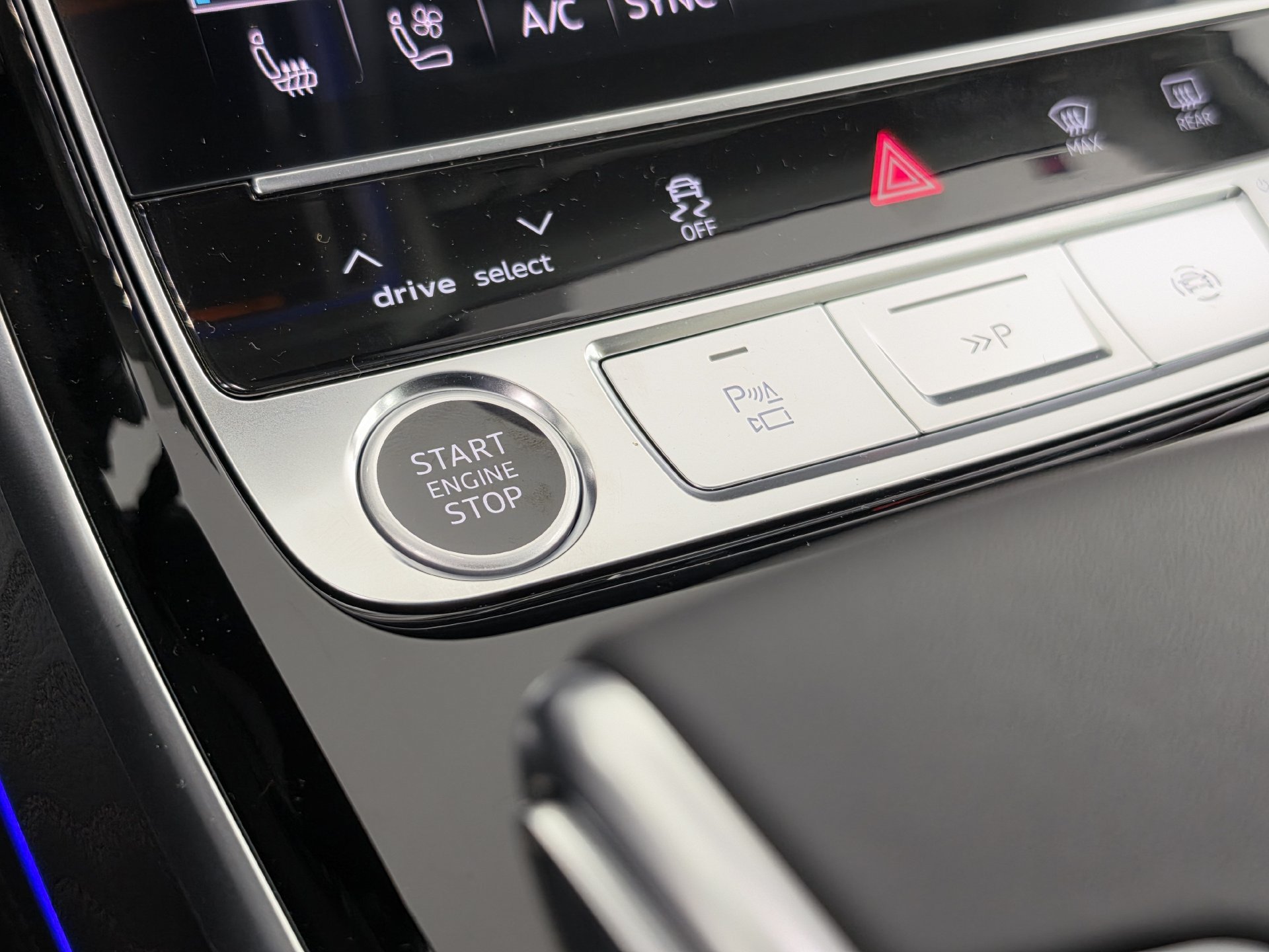 New 2027 Audi A8 L 3.0T AWD/4WD image 23
