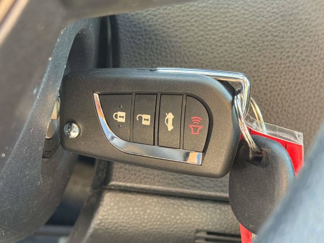 Used 2024 Toyota Corolla LE FWD image 29