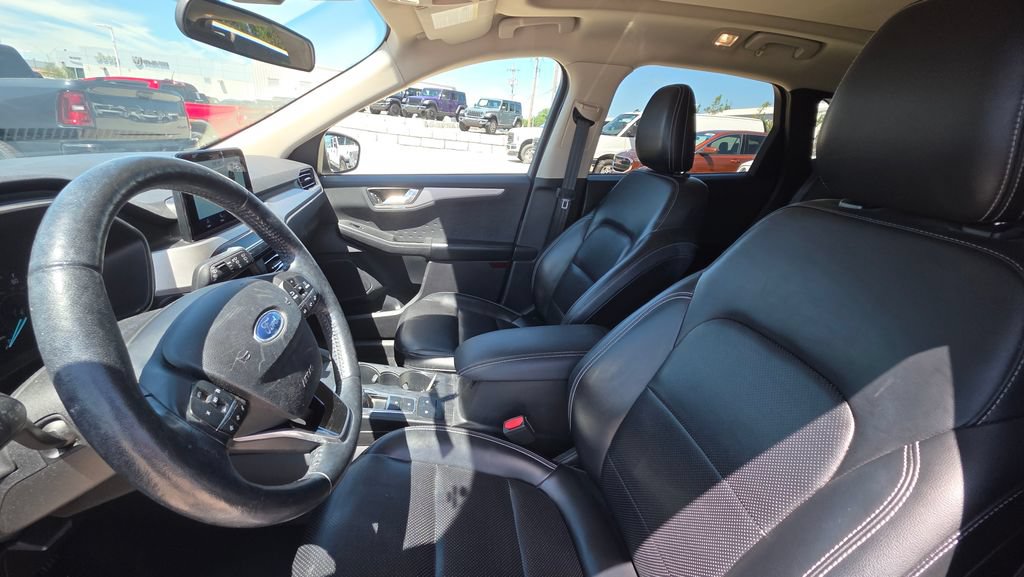 Used 2020 Ford Escape SEL FWD image 11