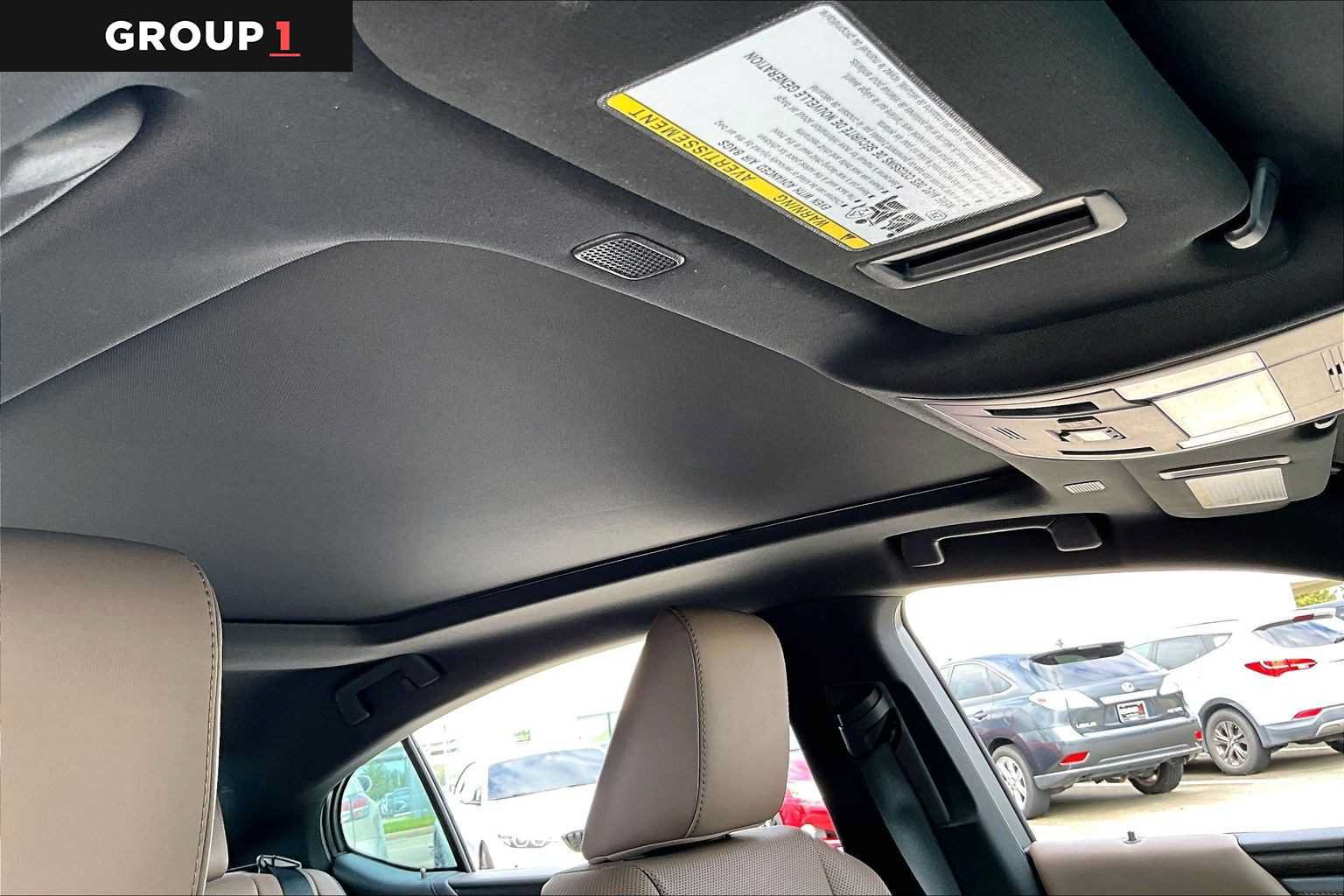 Certified 2022 Lexus ES 350 w/ Premium Package FWD image 12
