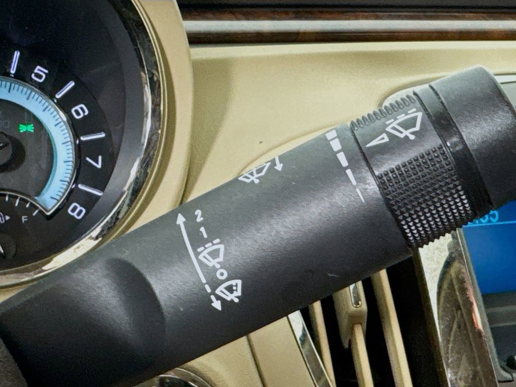 Used 2010 Buick LaCrosse CXL w/ Luxury Package FWD image 15