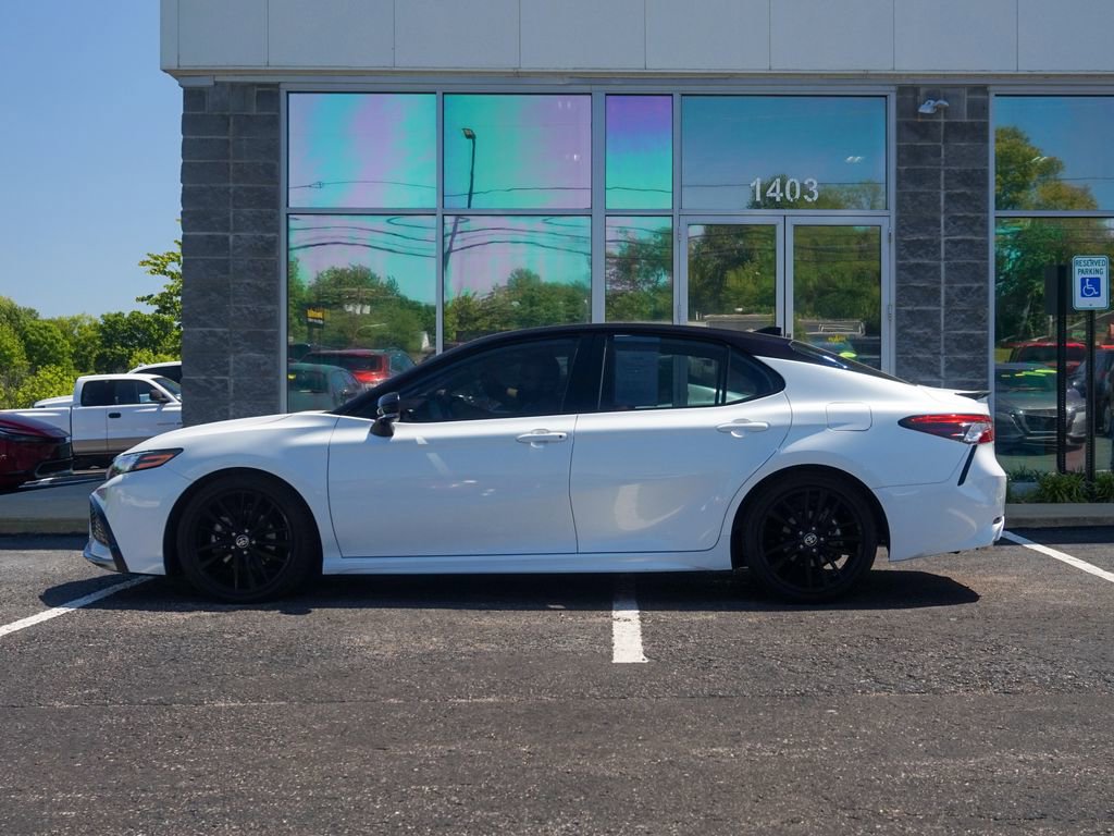 Used 2023 Toyota Camry XSE w/ Navigation Package FWD image 5