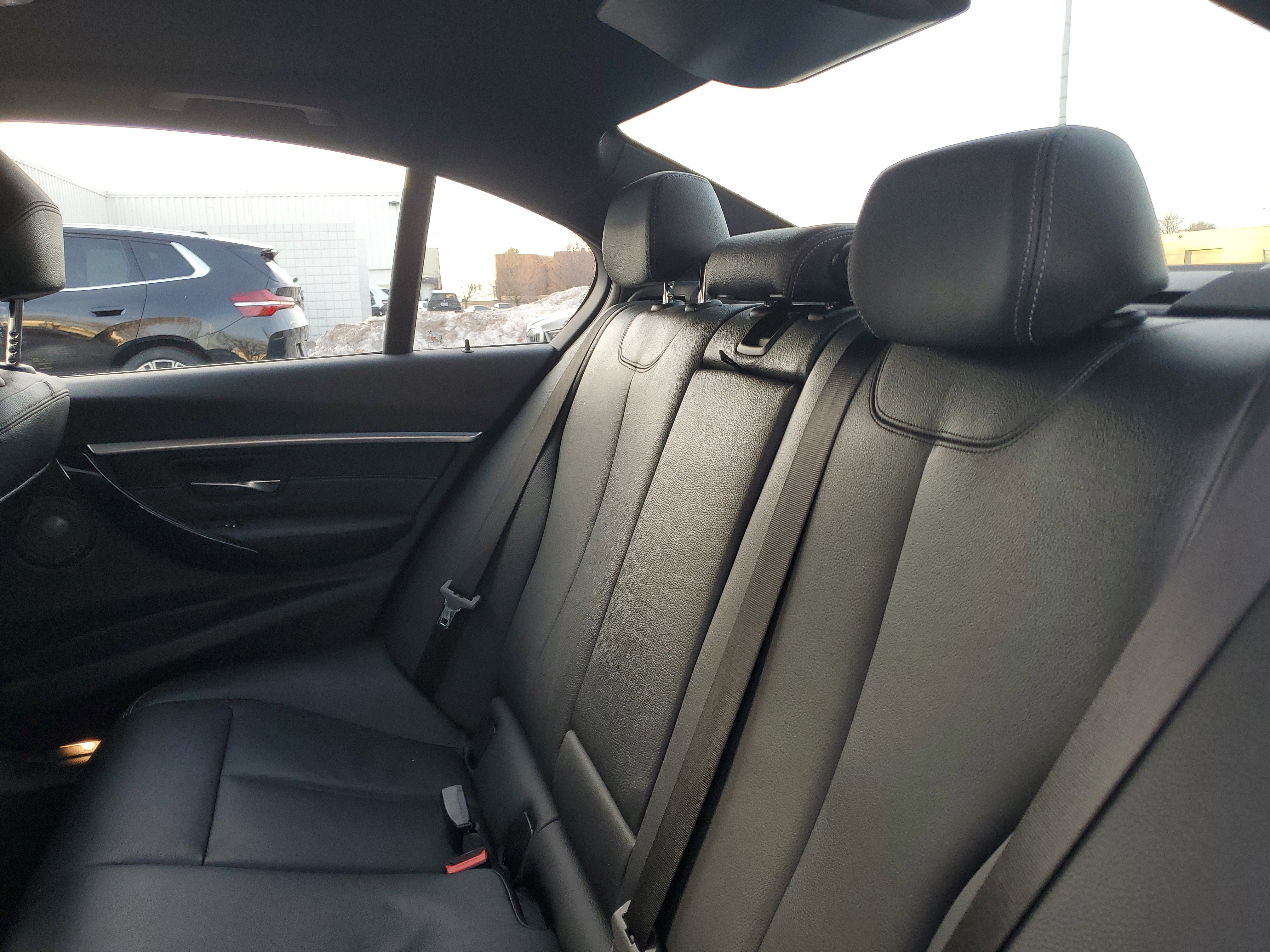 Used 2018 BMW 340i xDrive Sedan image 26