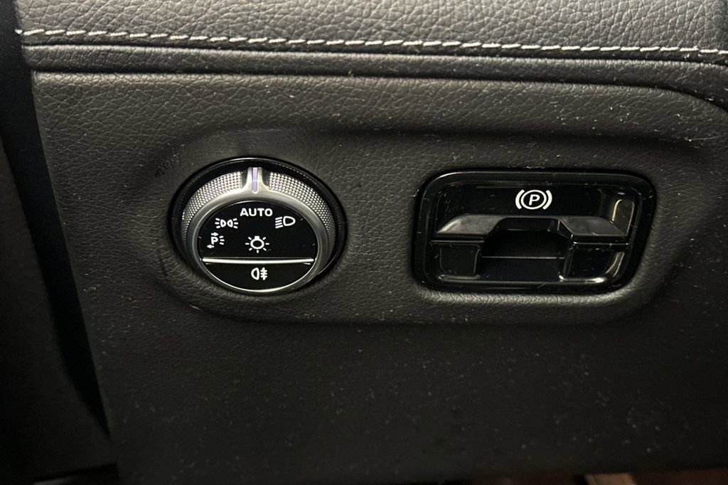 Certified 2023 Mercedes-Benz EQE 350+ 4MATIC Sedan image 33
