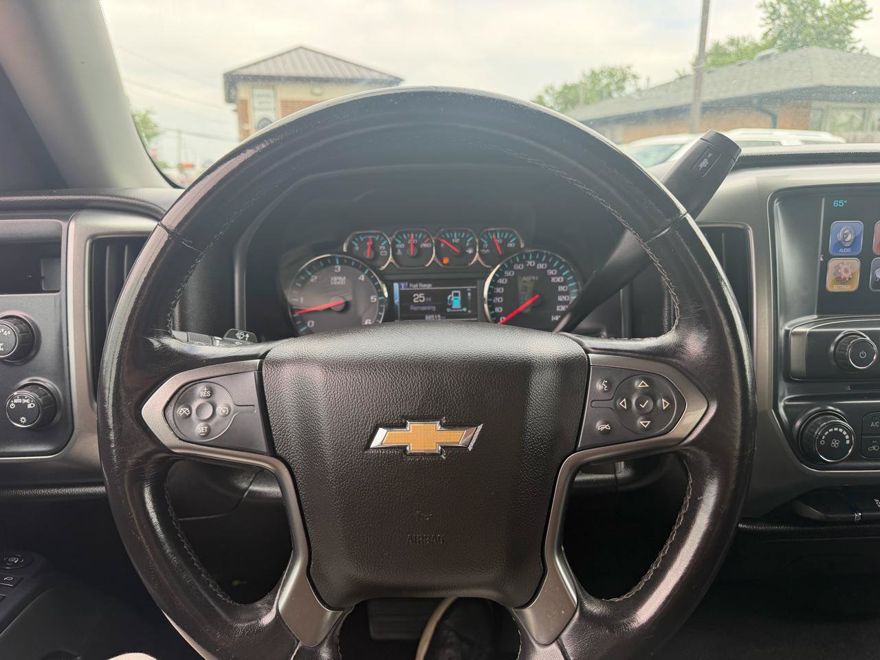 Used 2019 Chevrolet Silverado 1500 LT AWD/4WD image 11