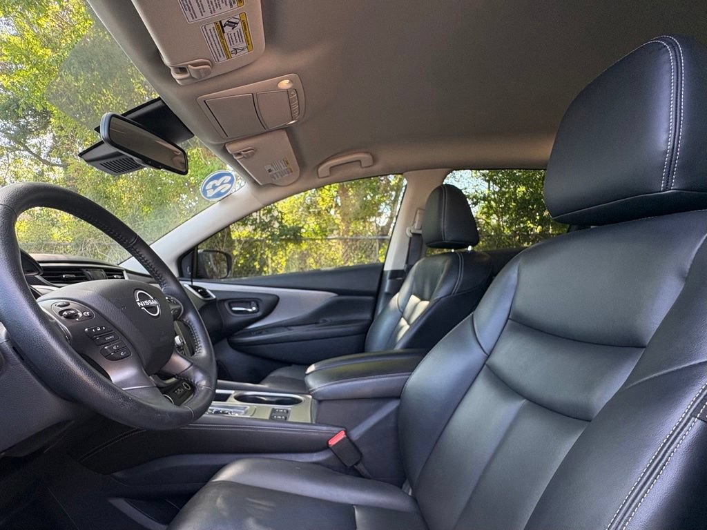 Used 2023 Nissan Murano SV AWD/4WD image 9