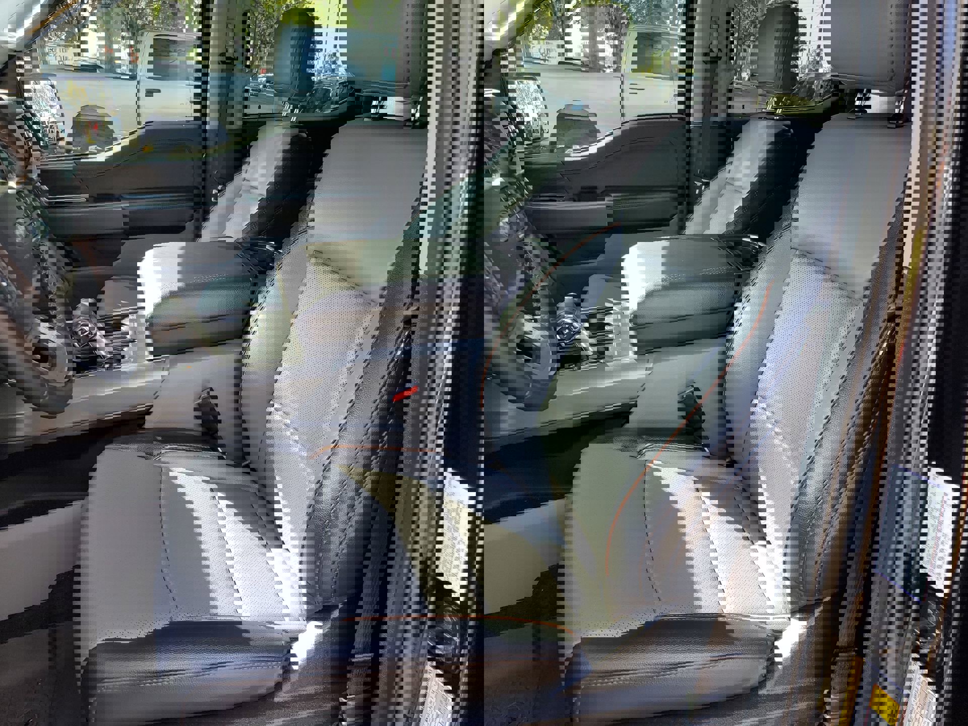 Used 2025 Ford F150 Lariat w/ Equipment Group 501A Mid image 69