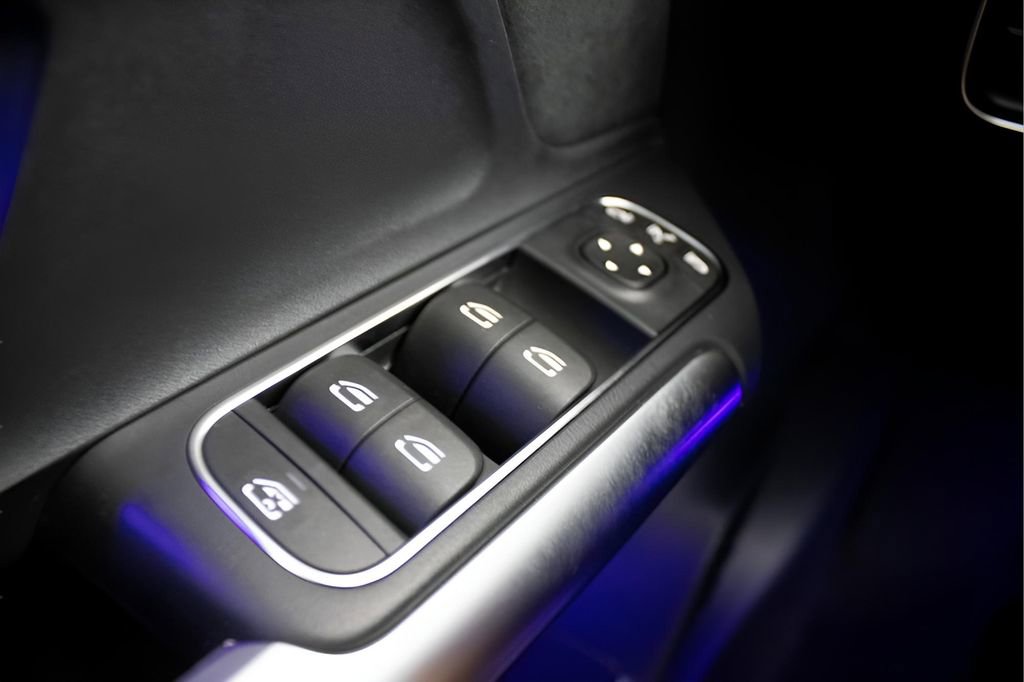 Used 2025 Mercedes-Benz GLA 250 image 20