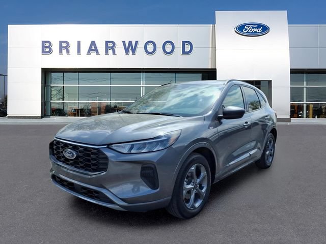 Certified 2023 Ford Escape ST-Line w/ Tech Pack #1 AWD/4WD image 1