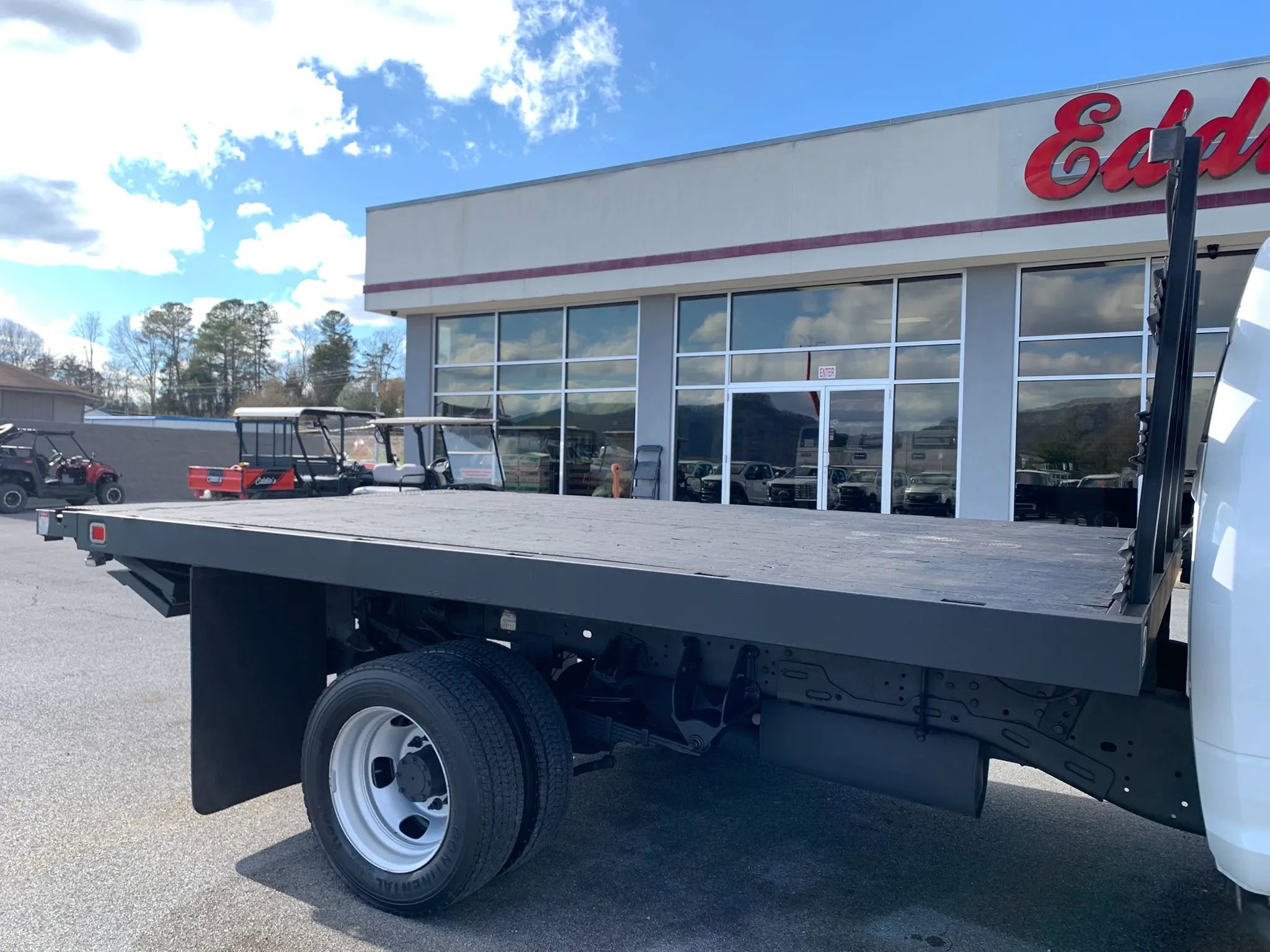 Used 2014 RAM 5500 Tradesman RWD image 27