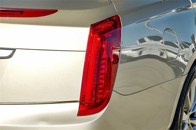 Used 2013 Cadillac XTS Luxury w/ Driver Awareness Package image 8