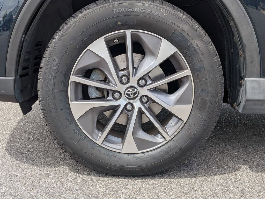 Used 2017 Toyota RAV4 XLE image 22