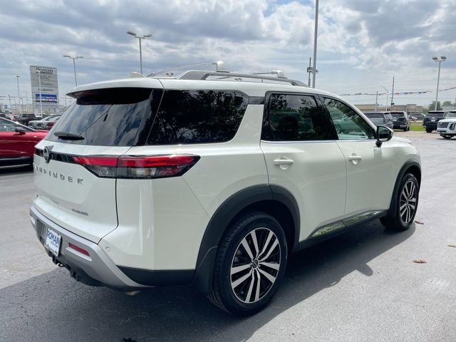 Used 2024 Nissan Pathfinder Platinum w/ Cargo Package FWD image 5