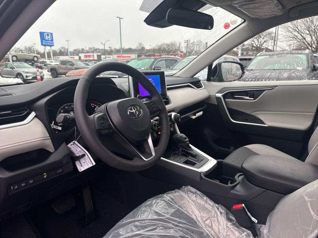 New 2025 Toyota RAV4 XLE image 17