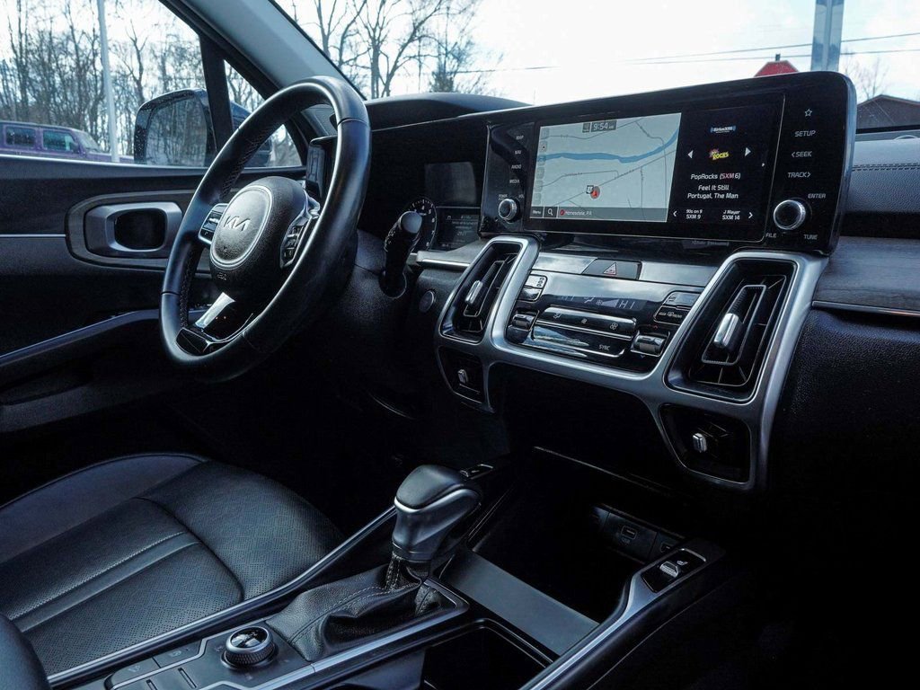 Used 2022 Kia Sorento S image 44