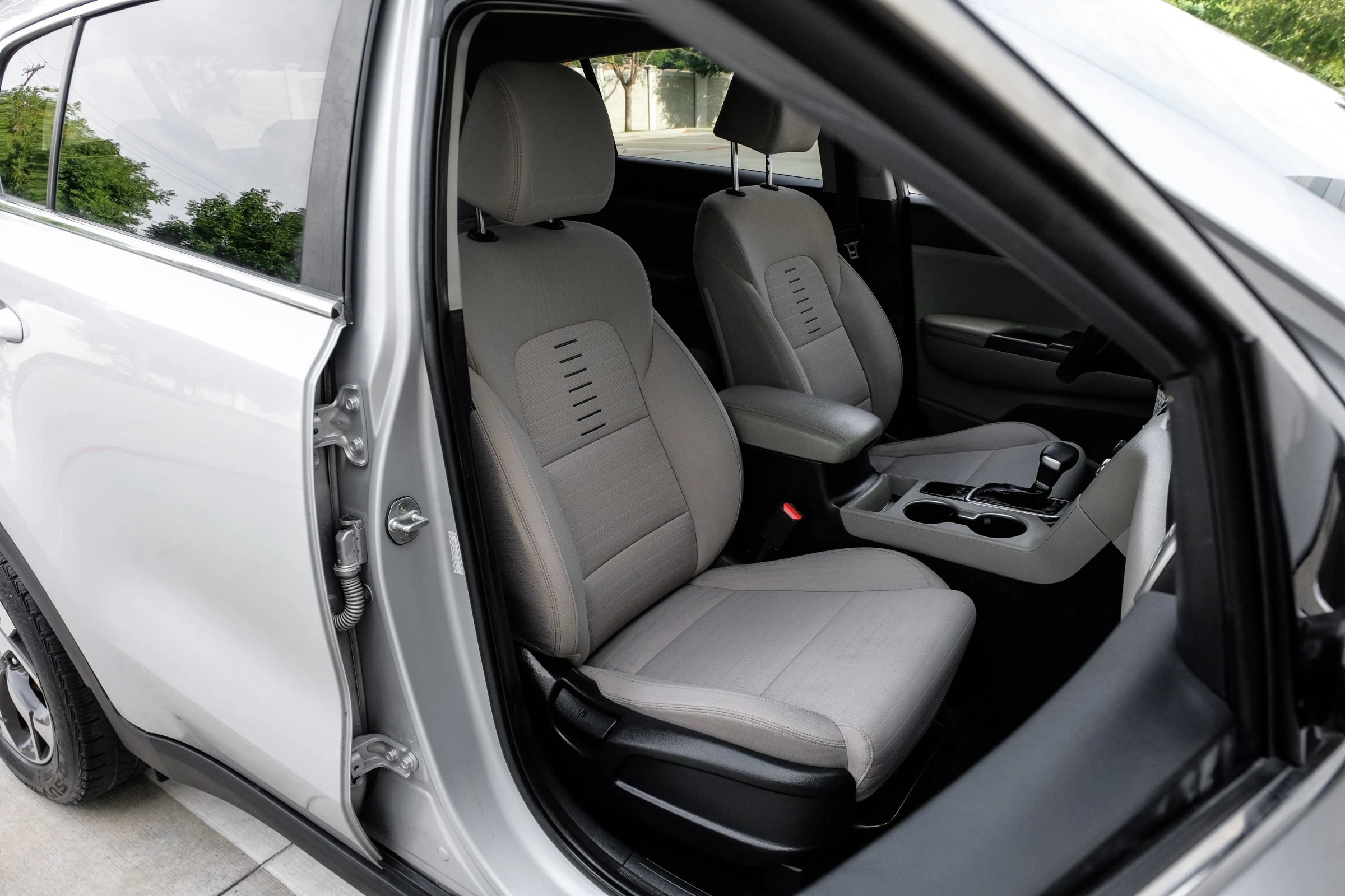 Used 2020 Kia Sportage LX w/ LX Popular Package FWD image 34