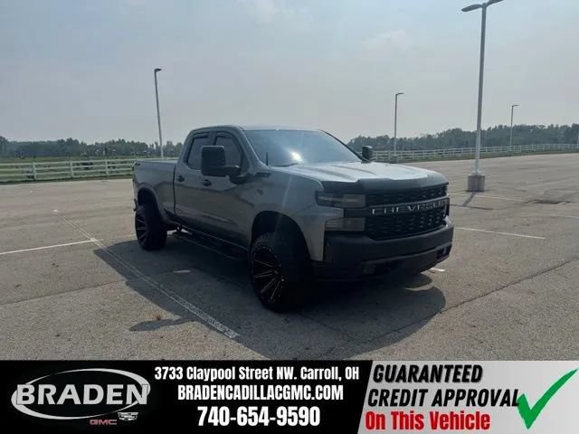Used 2019 Chevrolet Silverado 1500 Custom w/ Custom Convenience Package AWD/4WD image 1