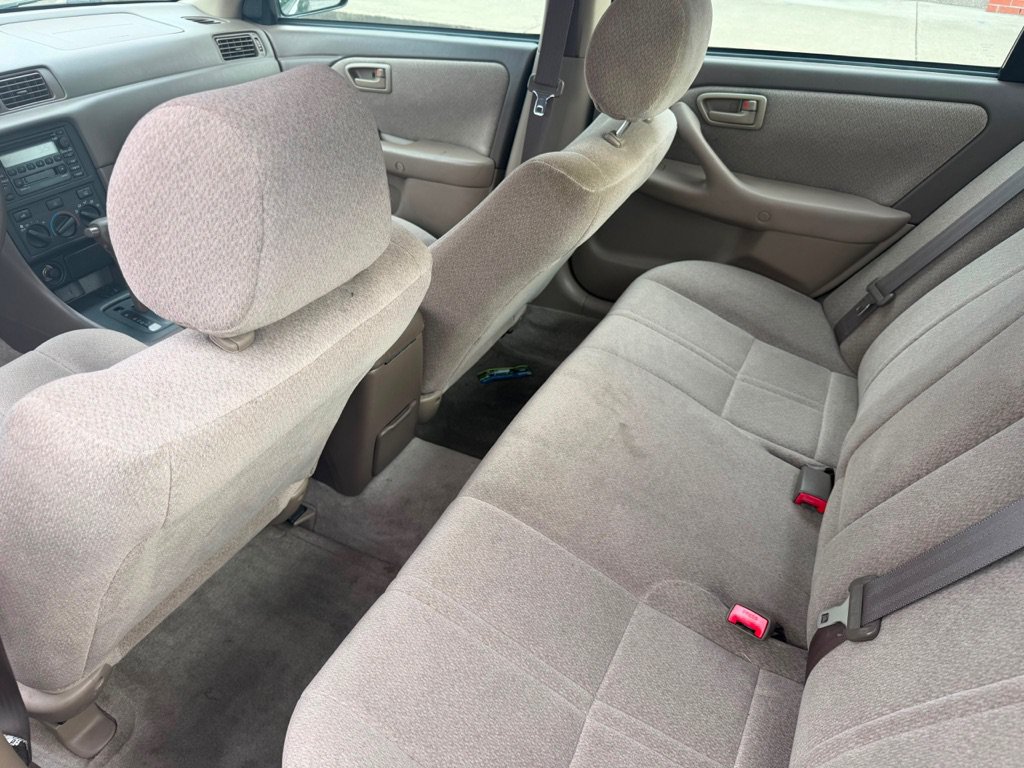 Used 2001 Toyota Camry CE FWD image 12