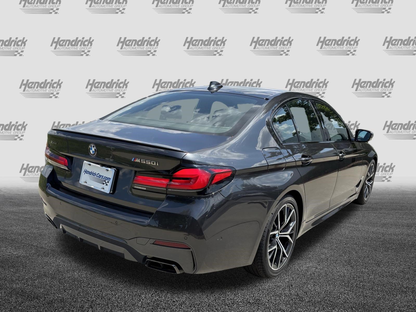 Used 2021 BMW M550i xDrive w/ Executive Package AWD/4WD image 10