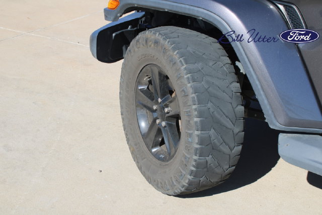 Used 2020 Jeep Wrangler Unlimited Sahara AWD/4WD image 9