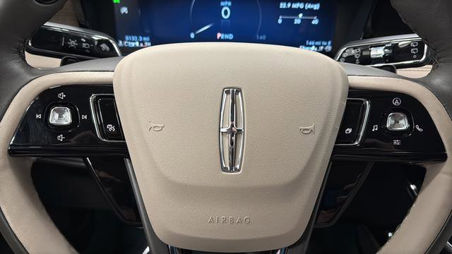 Used 2024 Lincoln Corsair Reserve image 15