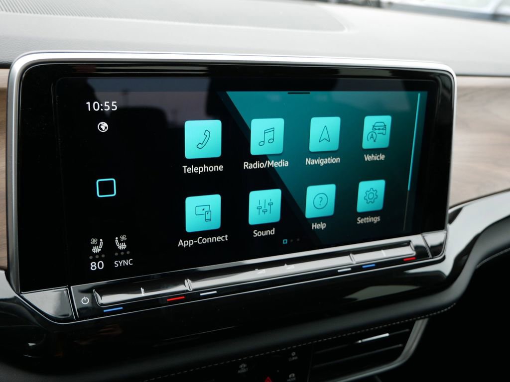 Used 2025 Volkswagen Atlas SE image 18