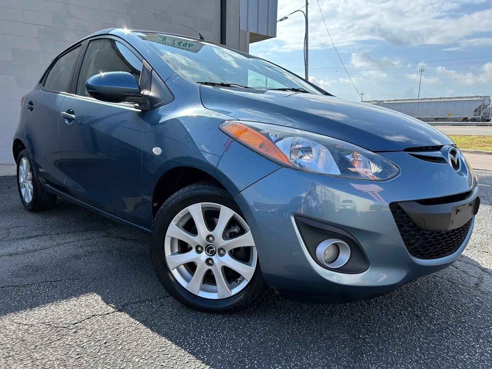 Used 2014 MAZDA MAZDA2 Touring FWD image 1