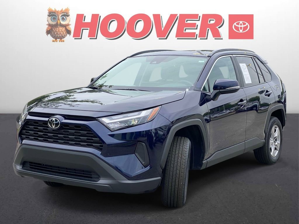 Used 2025 Toyota RAV4 XLE w/ Convenience Package FWD image 5