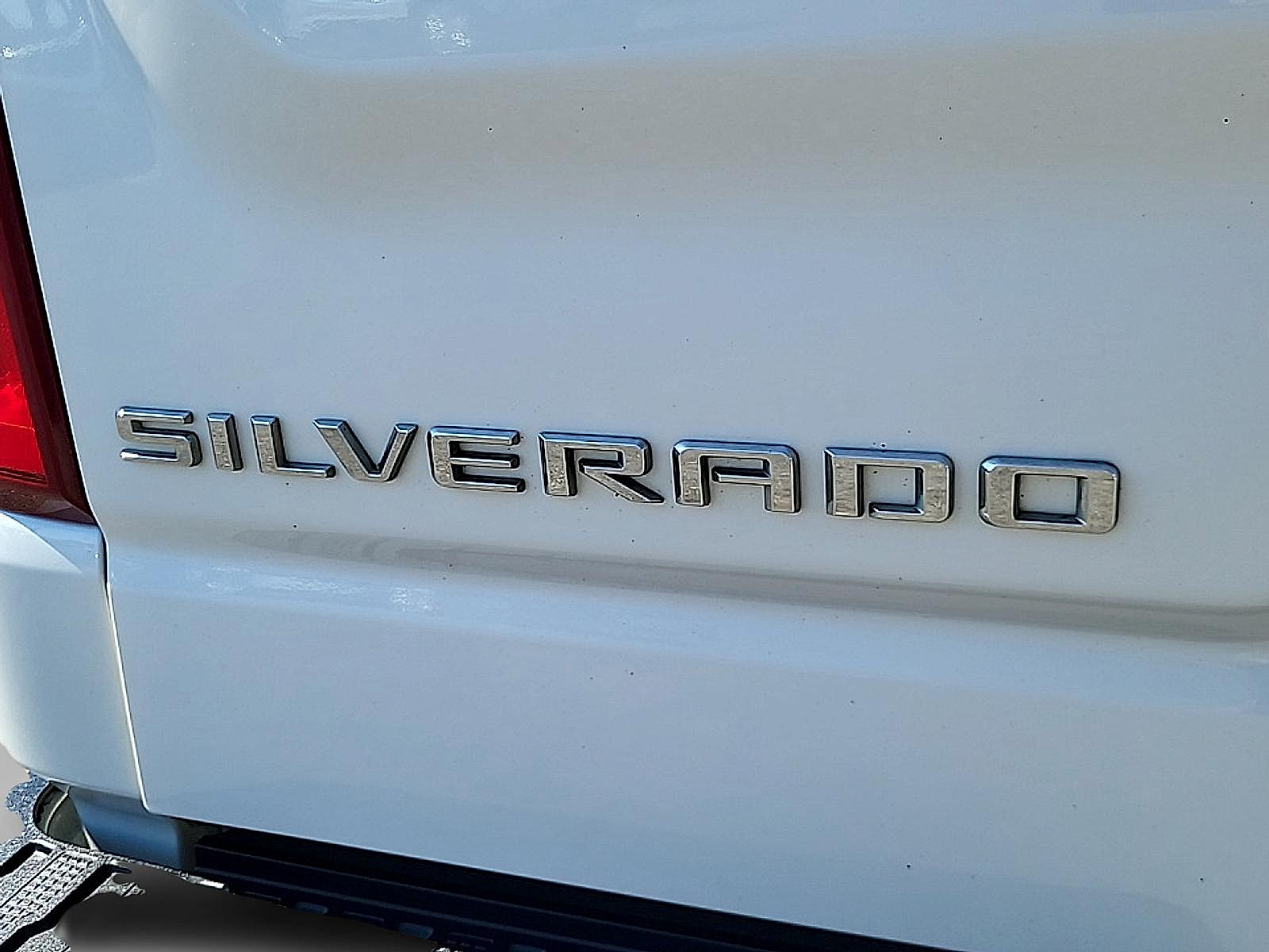 Used 2024 Chevrolet Silverado 1500 High Country w/ Technology Package AWD/4WD image 35