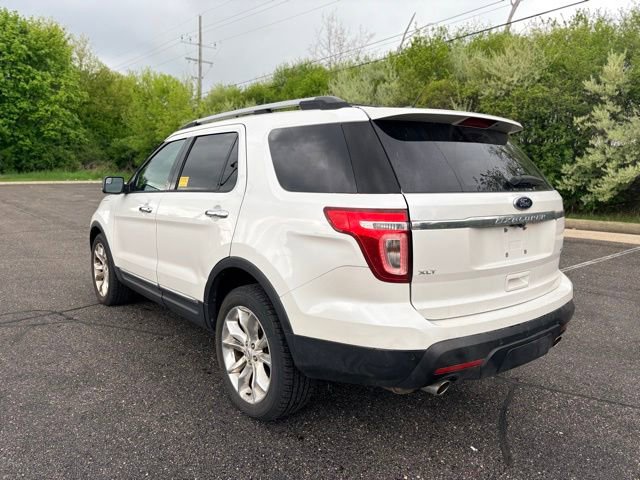 Used 2014 Ford Explorer XLT w/ Equipment Group 202A AWD/4WD image 3