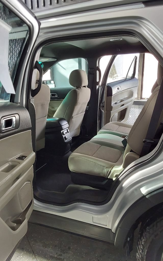 Used 2013 Ford Explorer FWD image 19