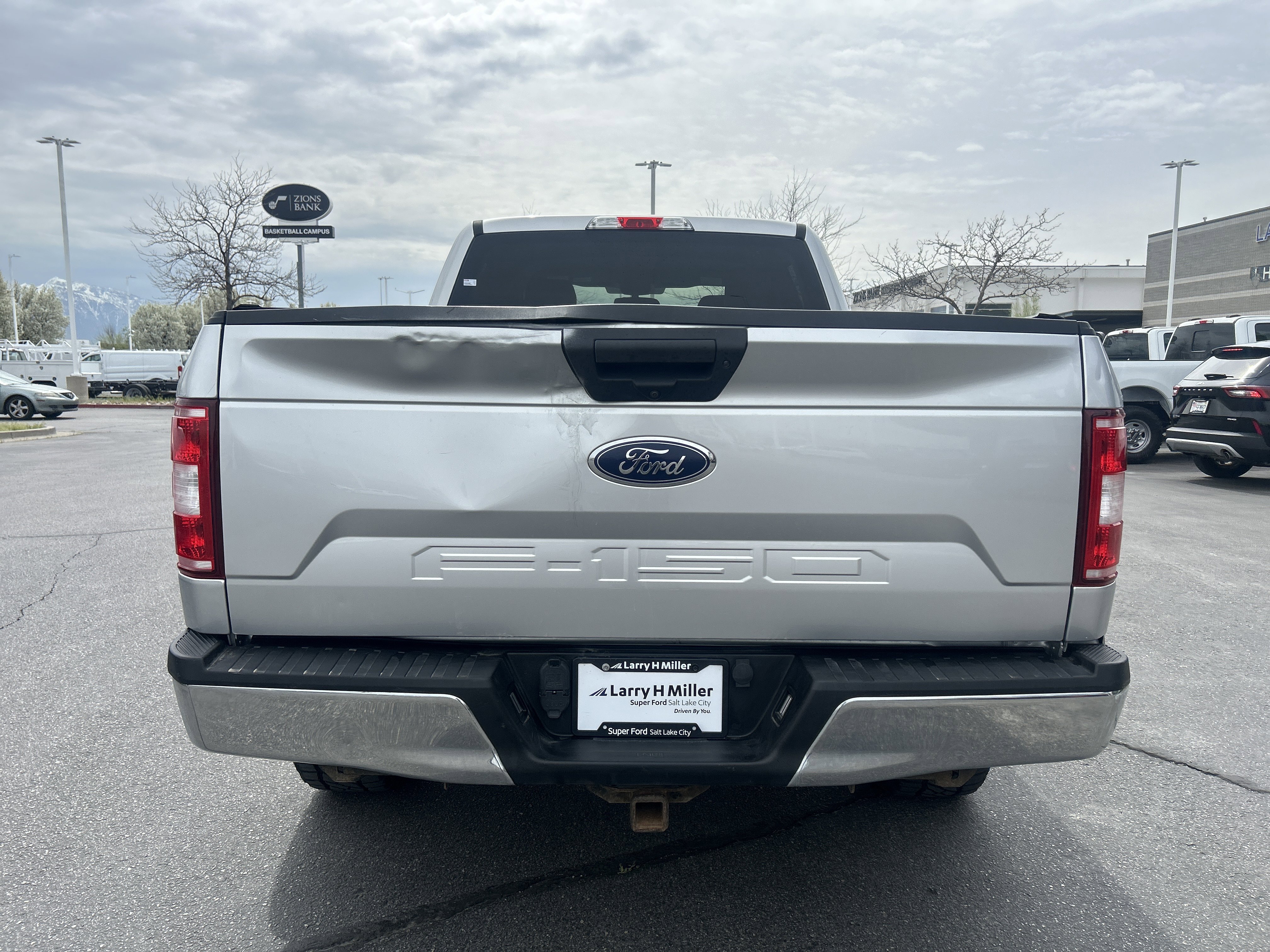 Used 2019 Ford F150 XLT w/ Trailer Tow Package image 4