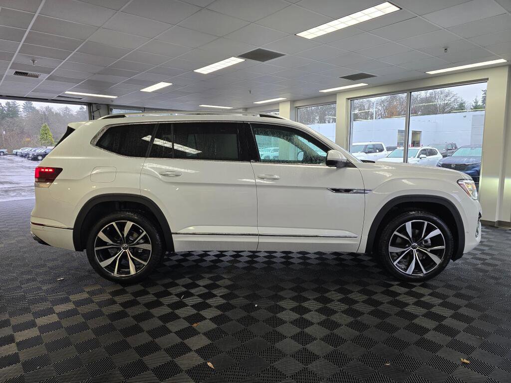 New 2026 Volkswagen Atlas SEL Premium R-Line image 3
