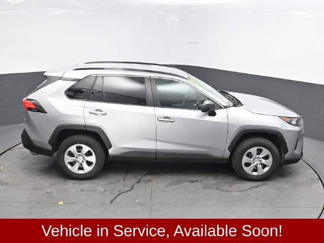 Used 2021 Toyota RAV4 LE AWD/4WD image 30