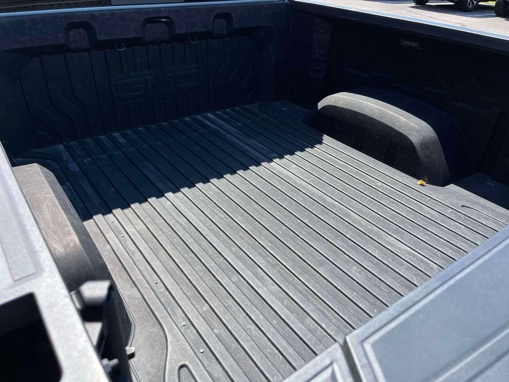 Used 2025 GMC Sierra 1500 Denali Ultimate AWD/4WD image 11