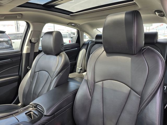 Used 2017 Buick LaCrosse Premium w/ Sun and Shade Package AWD/4WD image 23