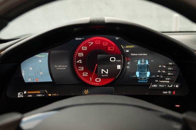 Used 2025 Ferrari Roma Spider image 38