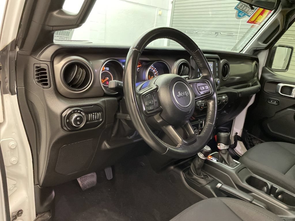 Certified 2021 Jeep Gladiator Sport AWD/4WD image 18