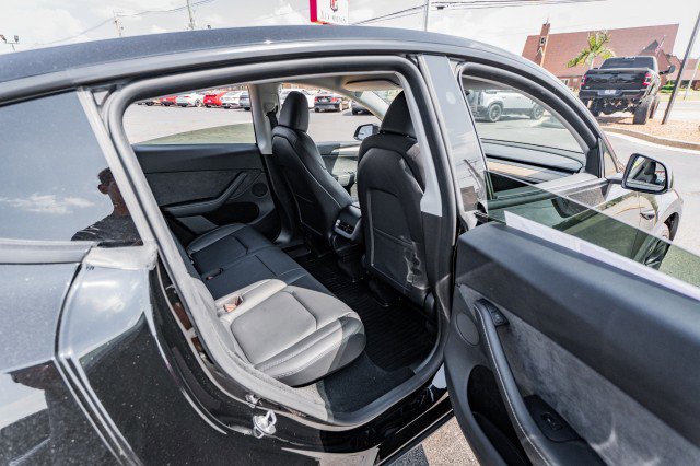 Used 2023 Tesla Model Y Long Range image 38