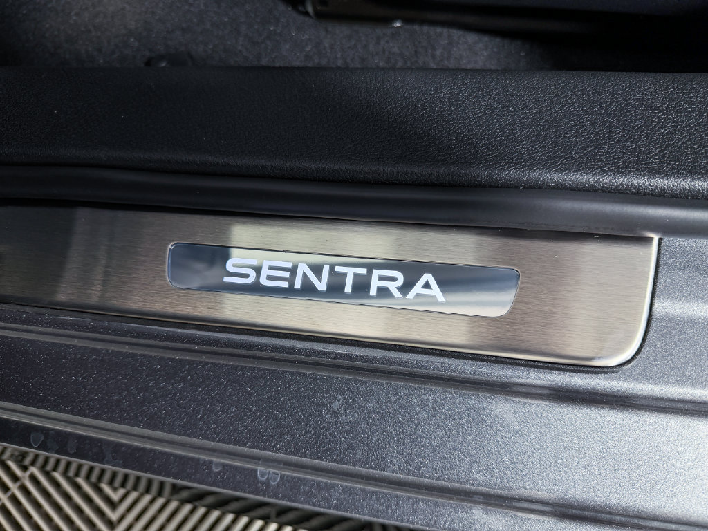 New 2027 Nissan Sentra SR w/ SR Premium Package FWD image 34