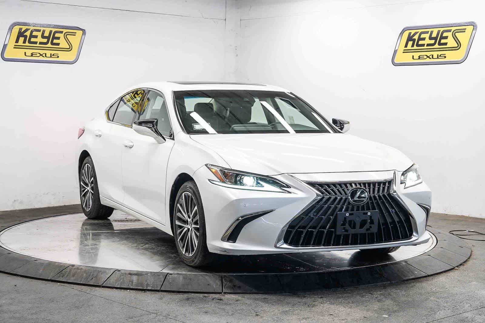 Certified 2025 Lexus ES 300h w/ Premium Package FWD image 5