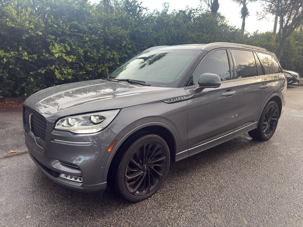 Used 2021 Lincoln Aviator Reserve w/ Equipment Group 210A AWD/4WD image 2