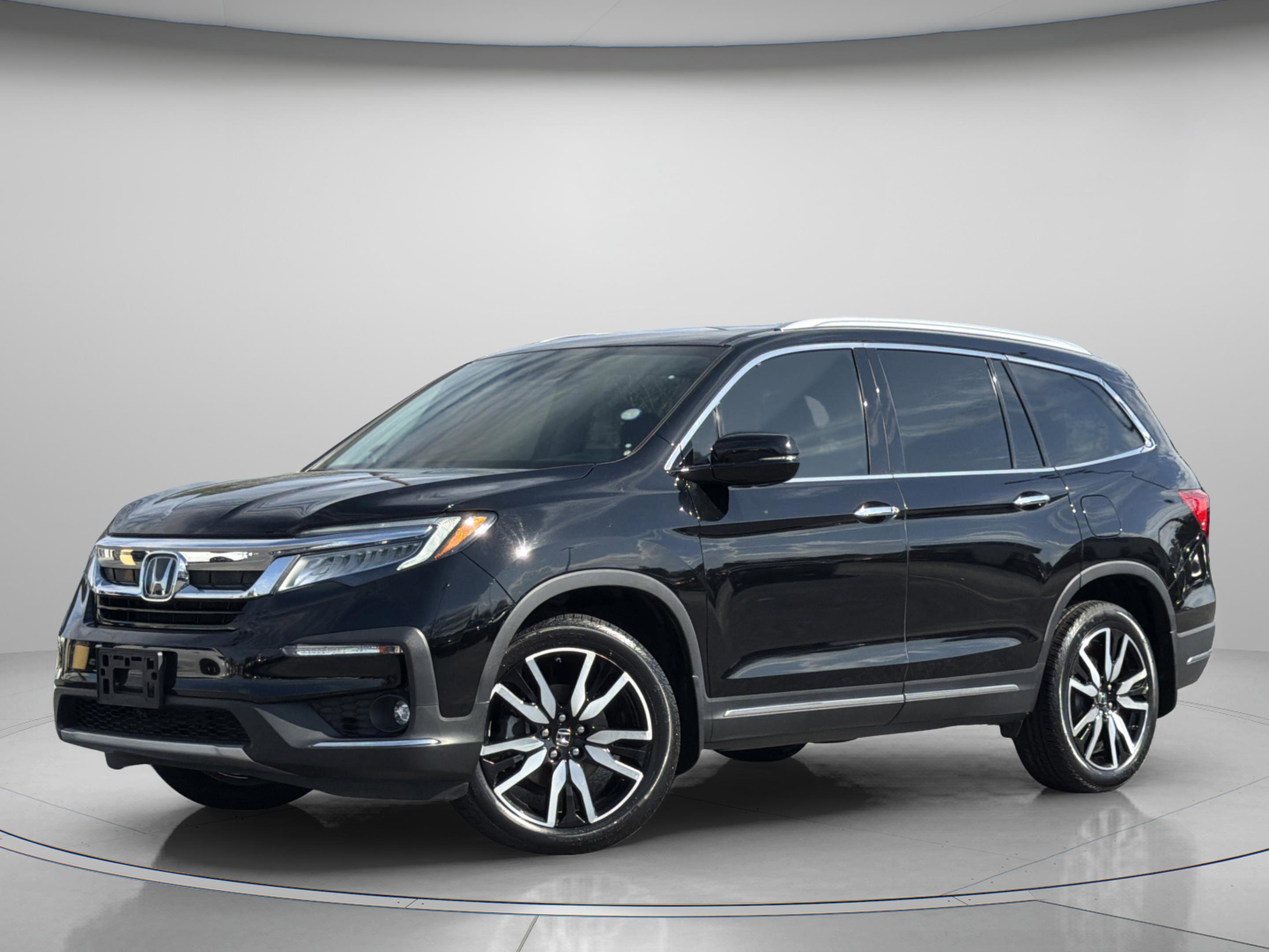 Certified 2020 Honda Pilot Touring image 2